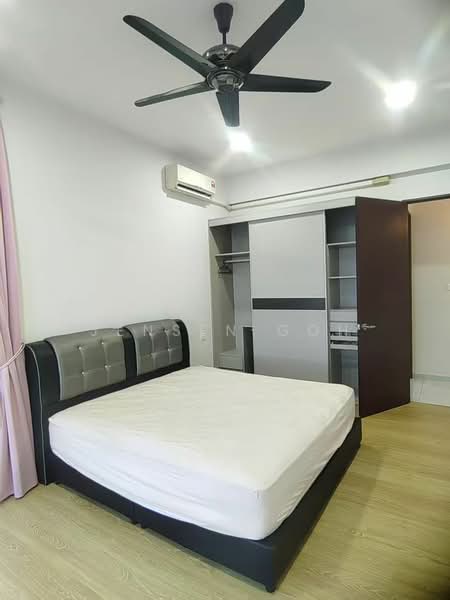 Condominium for Rent at Kings Bay @ Country Garden Danga Bay - Jensen Goh - Bedroom - PropertyGuru.com.my