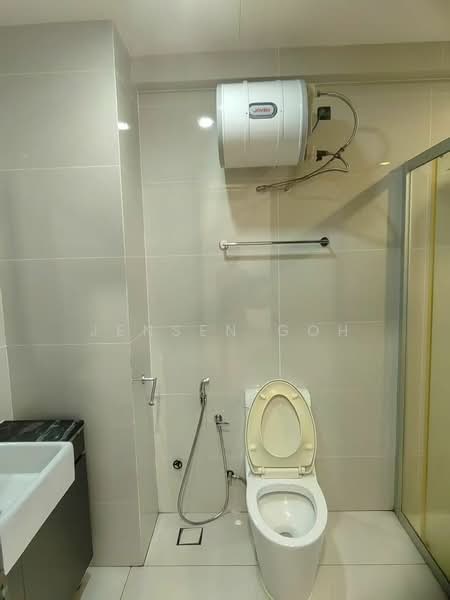 Condominium for Rent at Kings Bay @ Country Garden Danga Bay - Jensen Goh - Bathroom - PropertyGuru.com.my
