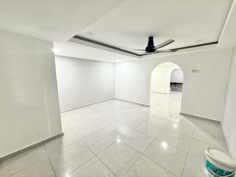 2-storey Terraced House for Sale in Bandar Sunway (Sunway) - Muhd Khairulnawawi Kamaruddin - Living Room - PropertyGuru.com.my