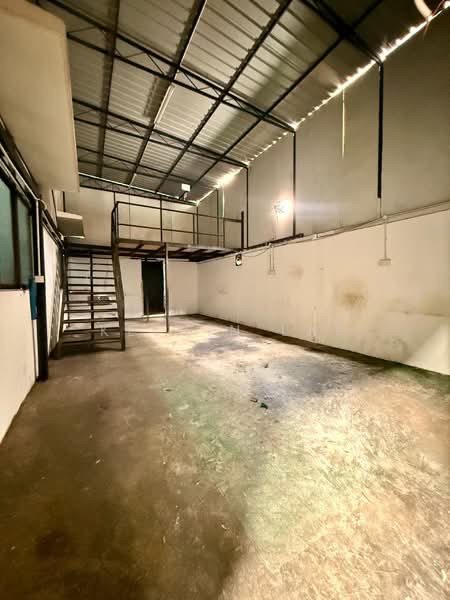 Factory for Rent in Taman Desa Cemerlang (Ulu Tiram) - Kelvin Lai - Interior - PropertyGuru.com.my
