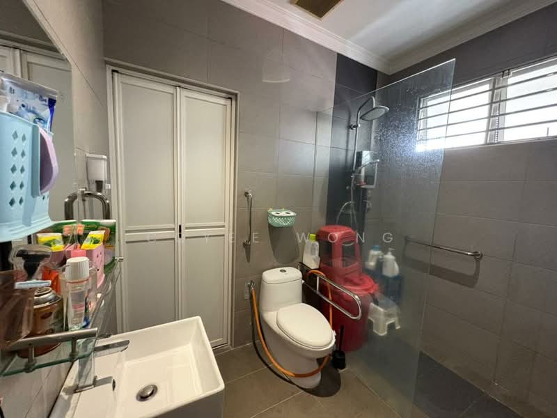 Rumah Teres 2 Tingkat untuk Dijual di Bandar Sri Damansara (Selangor) - Coyee Wong - Bathroom - PropertyGuru.com.my