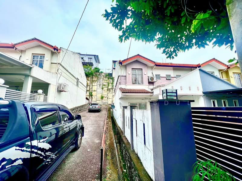 2-storey Terraced House for Sale in Ukay Bistari (Ulu Kelang) - Cik Maya Abdul - Exterior - PropertyGuru.com.my