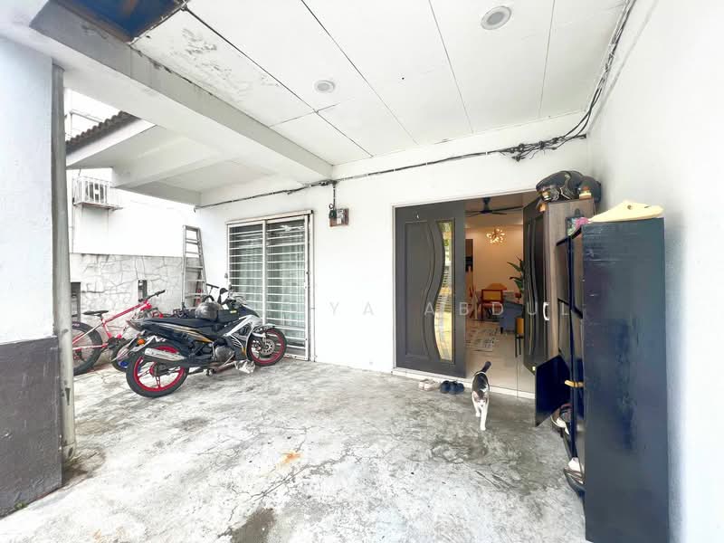 2-storey Terraced House for Sale in Ukay Bistari (Ulu Kelang) - Cik Maya Abdul - Entrance - PropertyGuru.com.my