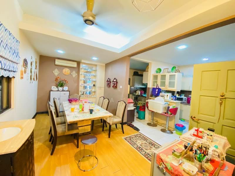Rumah Teres untuk Dijual di Shah Alam (Selangor) - Nurain . - Dining Room - PropertyGuru.com.my