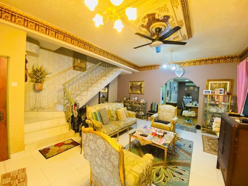 Rumah Teres untuk Dijual di Shah Alam (Selangor) - Nurain . - Living Room - PropertyGuru.com.my