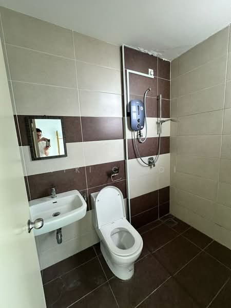 Rumah Kluster untuk Dijual di Nusa Sentral (Iskandar Puteri (Nusajaya)) - Viki Chooi - Bathroom - PropertyGuru.com.my
