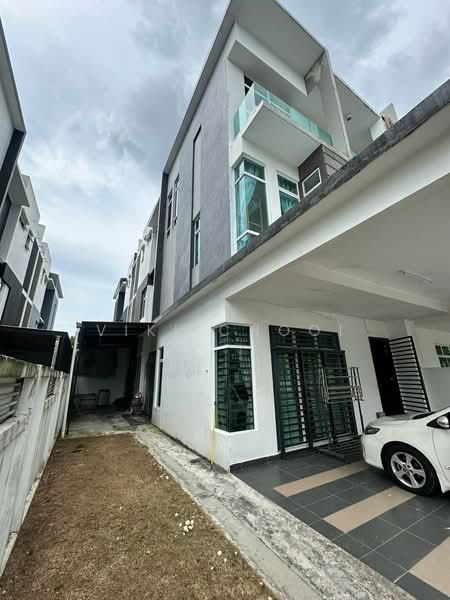 Rumah Kluster untuk Dijual di Nusa Sentral (Iskandar Puteri (Nusajaya)) - Viki Chooi - Exterior - PropertyGuru.com.my