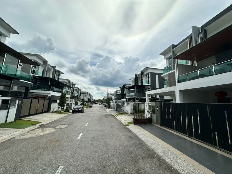 Rumah Kluster untuk Dijual di Nusa Sentral (Iskandar Puteri (Nusajaya)) - Viki Chooi - Exterior - PropertyGuru.com.my