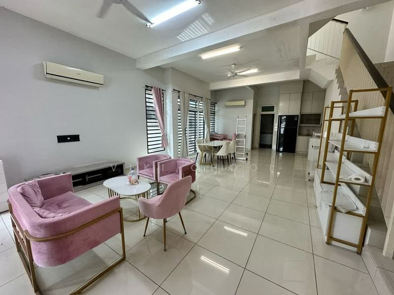 Rumah Kluster untuk Dijual di Nusa Sentral (Iskandar Puteri (Nusajaya)) - Viki Chooi - Living Room - PropertyGuru.com.my