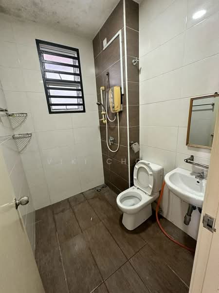 Rumah Kluster untuk Dijual di Nusa Sentral (Iskandar Puteri (Nusajaya)) - Viki Chooi - Bathroom - PropertyGuru.com.my