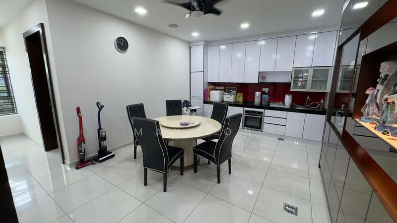 Semi-Detached House for Sale in Bukit Indah (Iskandar Puteri (Nusajaya)) - Max Loh - Kitchen - PropertyGuru.com.my