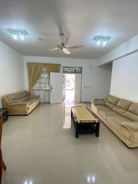 Rumah Teres 2.5 Tingkat untuk Disewa di Tebrau (Johor) - Seven Tay - Living Room - PropertyGuru.com.my