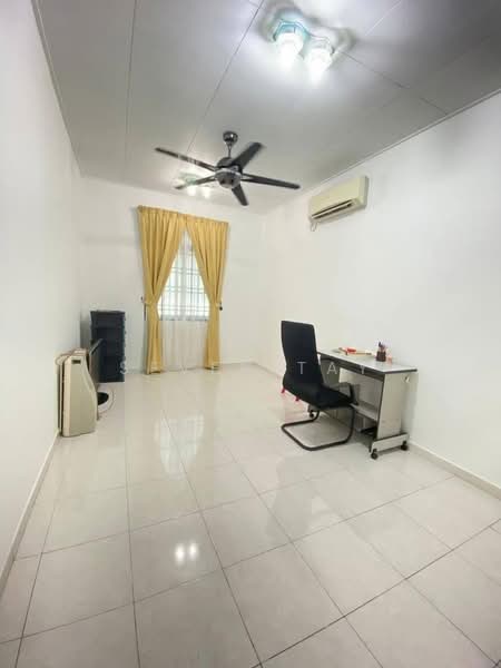Rumah Teres 2.5 Tingkat untuk Disewa di Tebrau (Johor) - Seven Tay - Study - PropertyGuru.com.my
