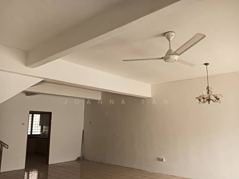 Terraced House for Sale in Seksyen 32, Kemuning Green Ville (Shah Alam) - Joanna Tan - Living Room - PropertyGuru.com.my