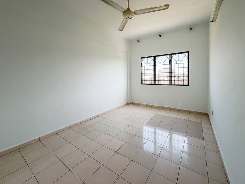 Pangsapuri untuk Dijual di Pangsapuri Cemara - Izzat Zamros - Interior - PropertyGuru.com.my