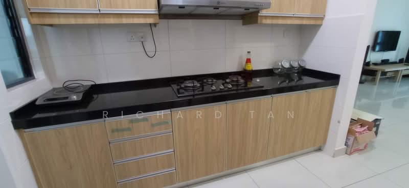Servis Apartment untuk Disewa di 8 Kinrara - Richard Tan - Kitchen - PropertyGuru.com.my