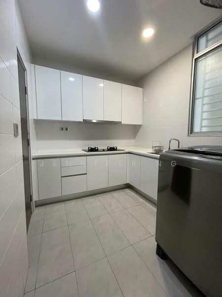 Service Residence for Sale at Paragon Residences @ Straits View - Jennifer Ng - Kitchen - PropertyGuru.com.my