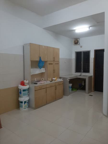 Rumah Banglo untuk Dijual di Ampang (Kuala Lumpur) - Loh KC - Kitchen - PropertyGuru.com.my