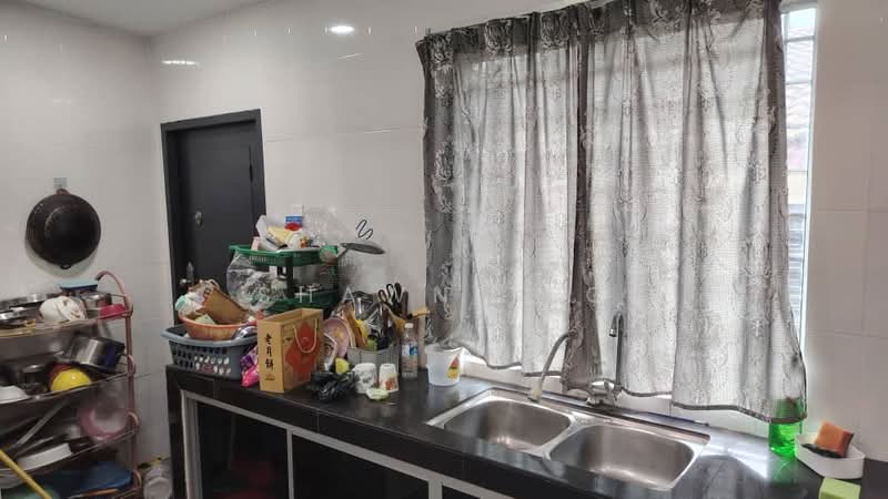Rumah Teres untuk Dijual di Taman Jenaris (Kajang) - Shawn Teo - Kitchen - PropertyGuru.com.my