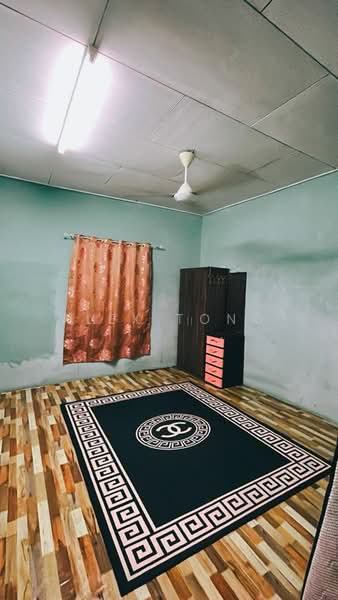 Rumah Flat untuk Dijual di Pangsapuri Sri Meranti - Alex Tong - Bedroom - PropertyGuru.com.my