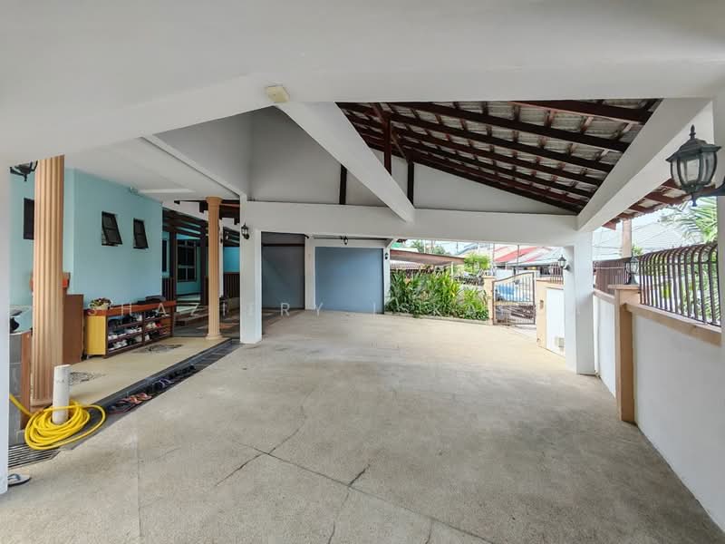 Rumah Teres 1 Tingkat untuk Dijual di Ampang Jaya (Ampang) - Shaziery Iskandar - Exterior - PropertyGuru.com.my