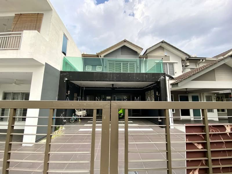 2-storey Terraced House for Sale in TTDI Grove (Kajang) - Fatin Ismail - Exterior - PropertyGuru.com.my