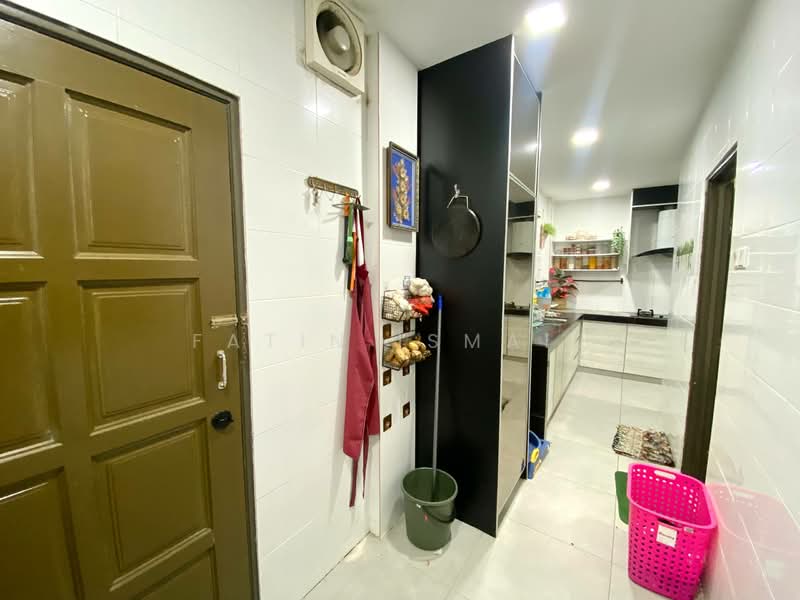 2-storey Terraced House for Sale in TTDI Grove (Kajang) - Fatin Ismail - Kitchen - PropertyGuru.com.my