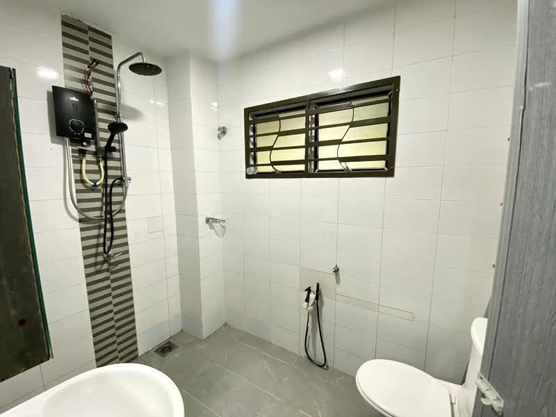 2-storey Terraced House for Sale in TTDI Grove (Kajang) - Fatin Ismail - Bathroom - PropertyGuru.com.my