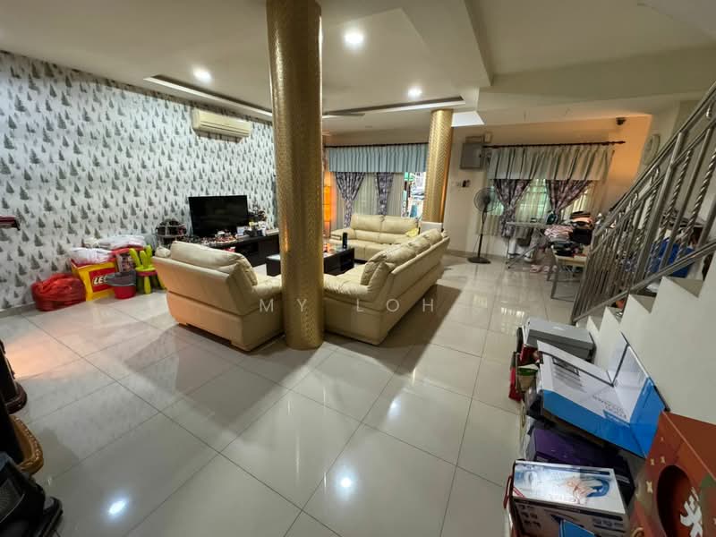Rumah Teres 2 Tingkat untuk Dijual di Selayang (Selangor) - MY Loh - Living Room - PropertyGuru.com.my