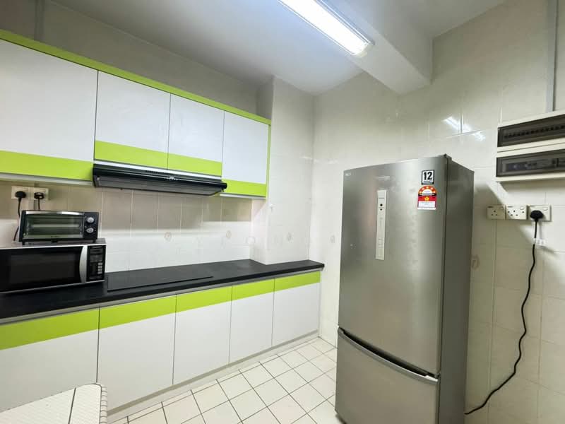 Kondominium untuk Disewa di Harmoni - Yeong . - Kitchen - PropertyGuru.com.my