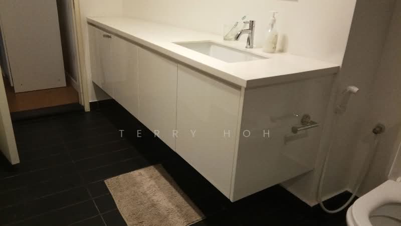Kondominium untuk Dijual di The Hub - Terry Hoh - Bathroom - PropertyGuru.com.my