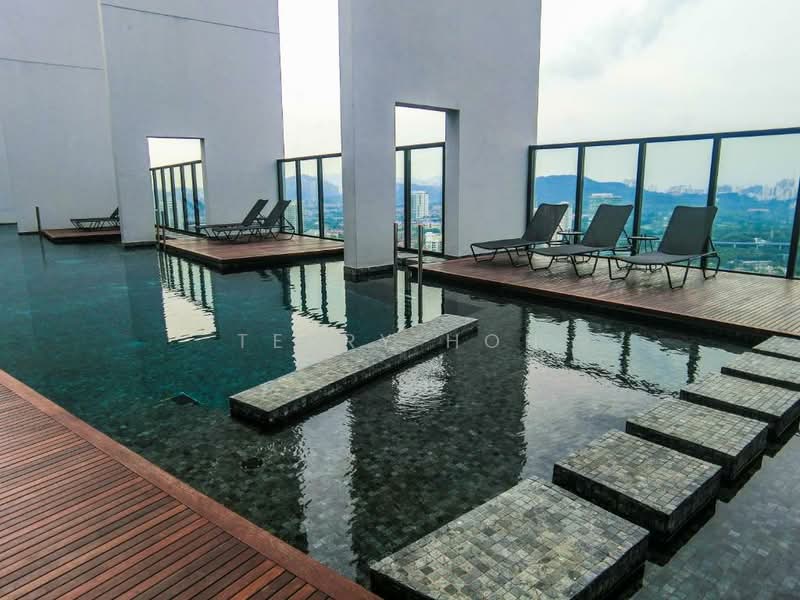Kondominium untuk Dijual di The Hub - Terry Hoh - Pool - PropertyGuru.com.my