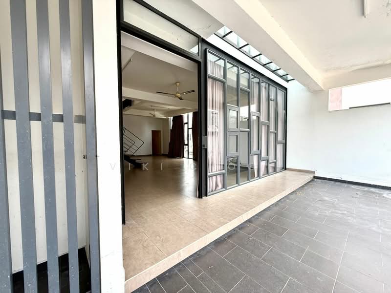 Rumah Teres 2 Tingkat untuk Dijual di Bandar Pulai Jaya (Kulai) - Viki Chooi - Entrance - PropertyGuru.com.my