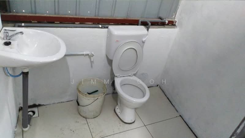 Warehouse for Rent in Taman Nirwana (Ampang) - Jimmy Goh - Bathroom - PropertyGuru.com.my