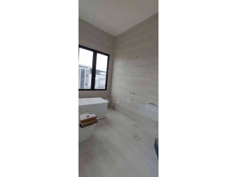 Bungalow for Sale in Taman Ponderosa (Johor Bahru) - Agnes . - PropertyGuru.com.my