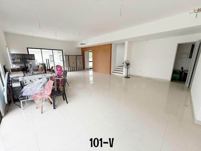Semi-Detached House for Sale in Bandar Tropicana Aman (Telok Panglima Garang) - Mason Chiah - Living Room - PropertyGuru.com.my