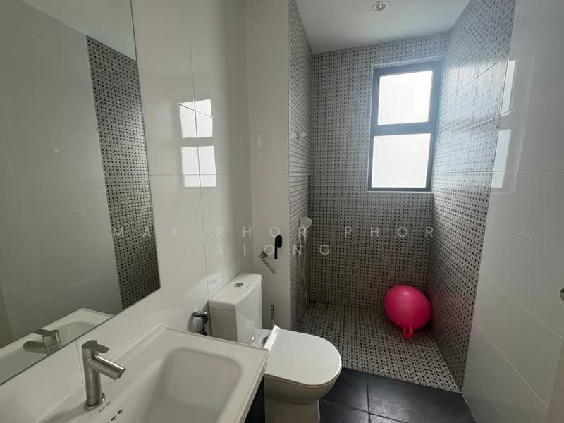 Rumah Berkembar untuk Dijual di Setia Alam (Selangor) - Max Khor Phor xiong - Bathroom - PropertyGuru.com.my