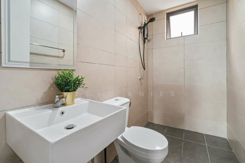Kondominium untuk Disewa di M Adora - Nydia Anies - Bathroom - PropertyGuru.com.my