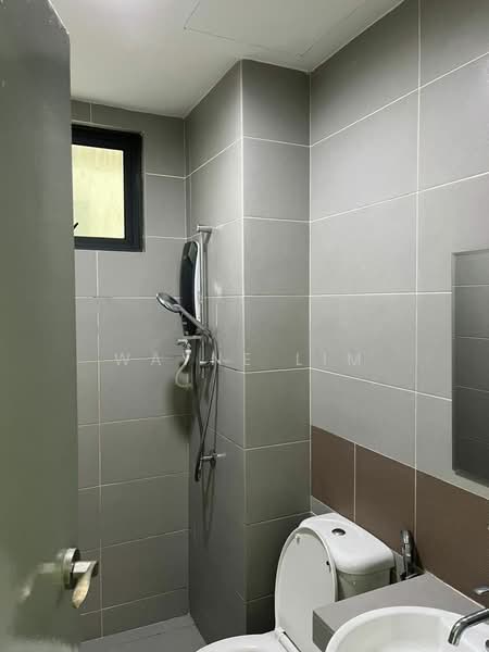 Servis Apartment untuk Disewa di Amerin Residence - Wayne Lim - Bathroom - PropertyGuru.com.my
