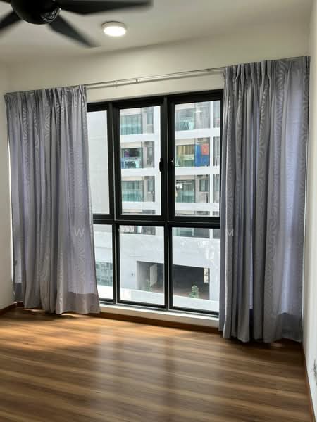 Servis Apartment untuk Disewa di Amerin Residence - Wayne Lim - View - PropertyGuru.com.my