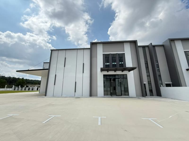 Kilang untuk Disewa di Eco Business Park 1 (Johor Bahru) - Kate Tee - Exterior - PropertyGuru.com.my