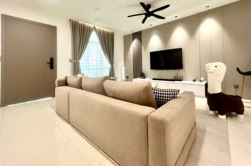 2-storey Terraced House for Sale in Setia Tropika (Johor Bahru) - Calley Chin - Living Room - PropertyGuru.com.my