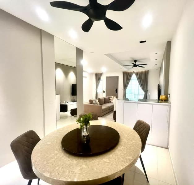 2-storey Terraced House for Sale in Setia Tropika (Johor Bahru) - Calley Chin - Living Room - PropertyGuru.com.my