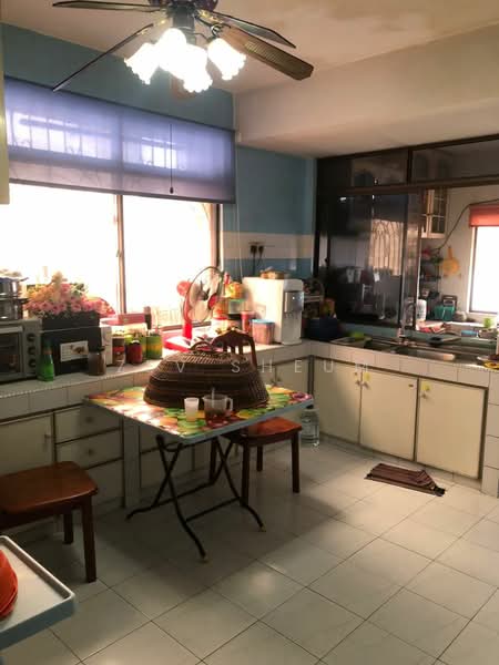 Rumah Teres 2 Tingkat untuk Dijual di Taman Selayang Jaya (Selayang) - Zev Sheum - Kitchen - PropertyGuru.com.my