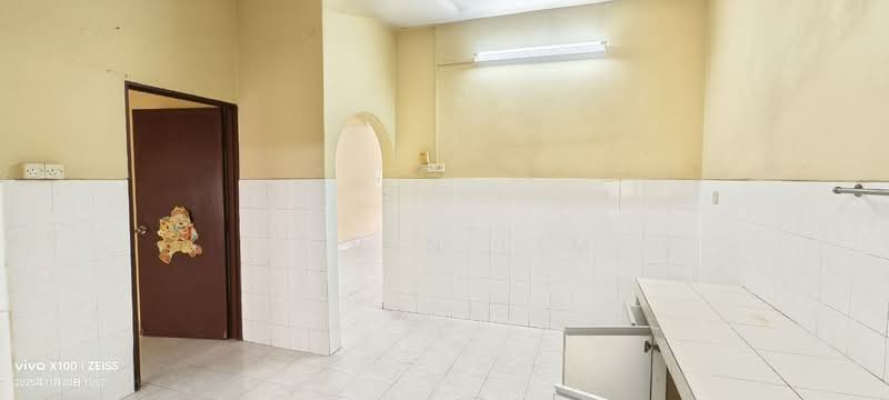 2-storey Terraced House for Sale in Taman Sri Indah (Klang) - Alvin Lim - Kitchen - PropertyGuru.com.my
