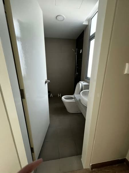Servis Apartment untuk Disewa di MIRAI Residences - Sarah Chee - Bathroom - PropertyGuru.com.my