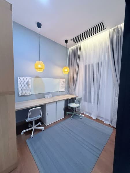 Service Residence for Sale at Linkar 52 Seksyen 14, Shah Alam - Dr Shahril Nizam - Study - PropertyGuru.com.my