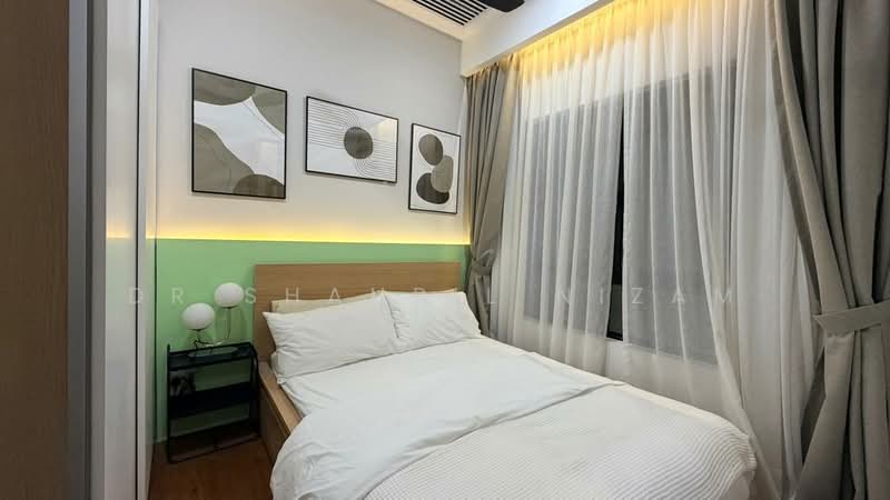 Service Residence for Sale at Linkar 52 Seksyen 14, Shah Alam - Dr Shahril Nizam - Bedroom - PropertyGuru.com.my
