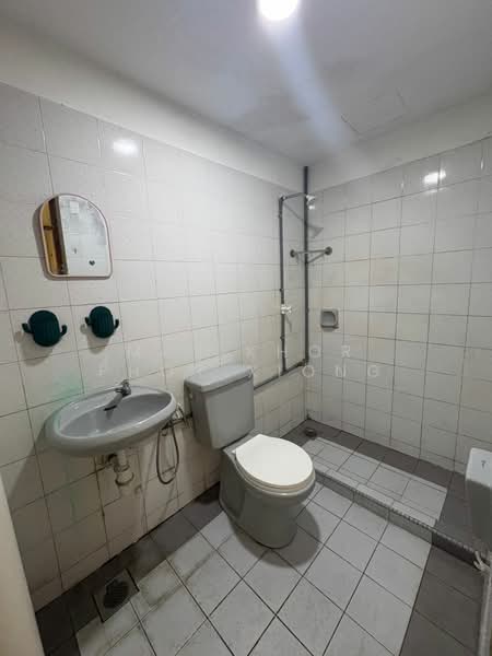 Condominium for Rent at Sri Mahligai Condominium & Townhouse - Max Khor Phor xiong - Bathroom - PropertyGuru.com.my
