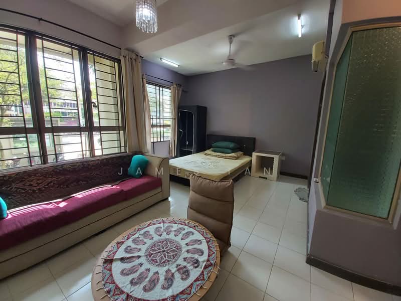 Servis Apartment untuk Disewa di Ritze Perdana 1 - James Tan - Living Room - PropertyGuru.com.my